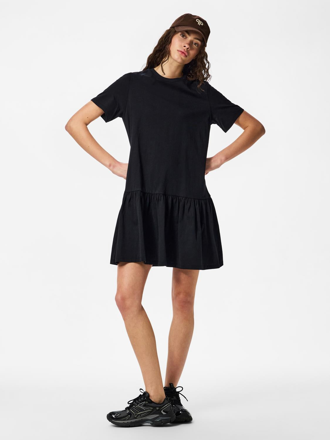 model_shot-front